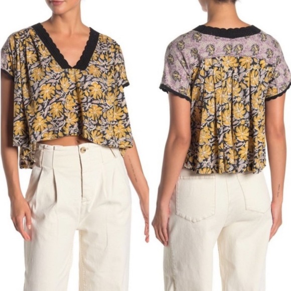 Free People Boho Floral Crochet V-Neck Short Sleeve Oversized Crop Top - Picture 4 of 8